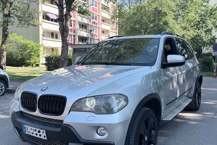 BMW X5 328.000 km 6.100 &euro; Unterhaching 82008