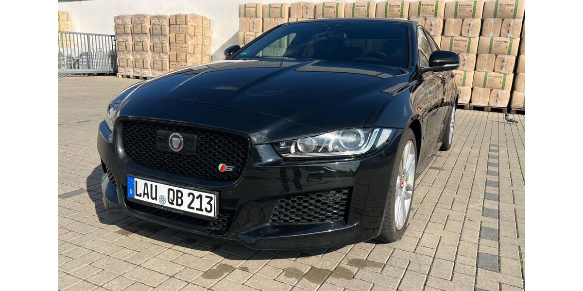 Jaguar XE 93.000 km 21.900 &euro; Altdorf b. Nürnberg 90518