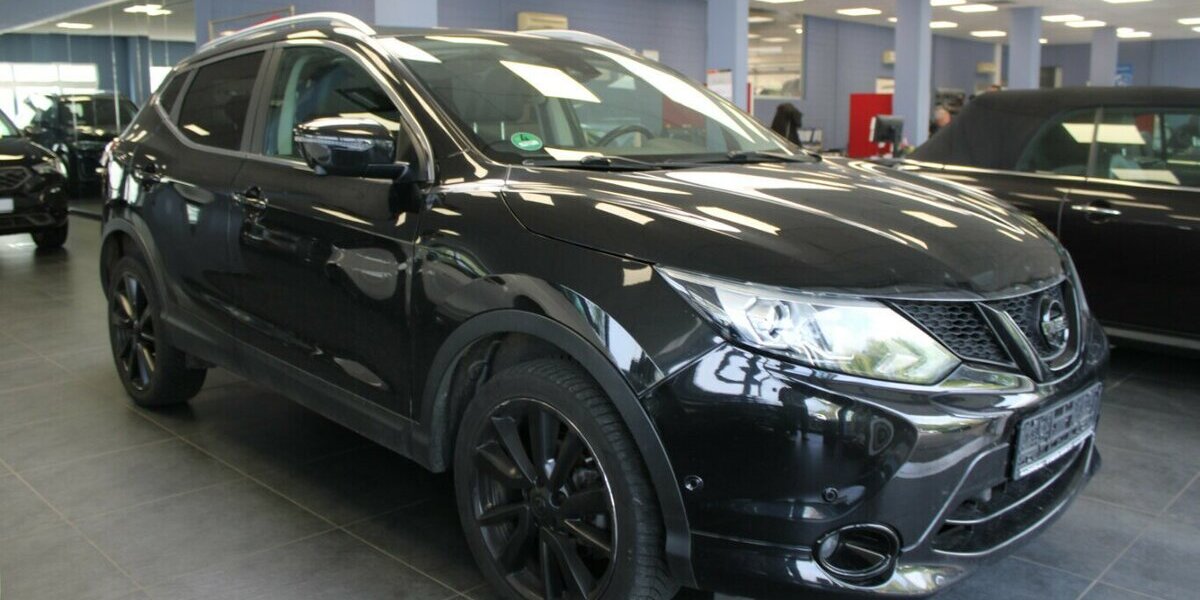 Nissan Qashqai 1.6 dCi Xtronic TEKNA - Pano - AHK - 108.138 km 14.980 € Euskirchen 53881