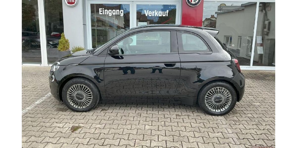 Fiat 500e 27.464 km 15.990 &euro; Freilassing 83395