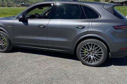 Porsche Cayenne 47.000 km 71.000 &euro; Oberaudorf 83080