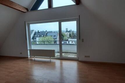 Mayen, zentral, 3 Zimmer, Küche, Bad, Balkon, Garage