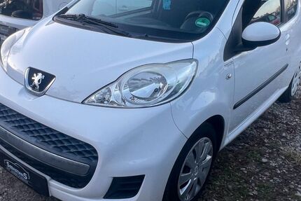 Peugeot 107 180.000 km 1.800 &euro; Neuseddin bei Berlin 14554