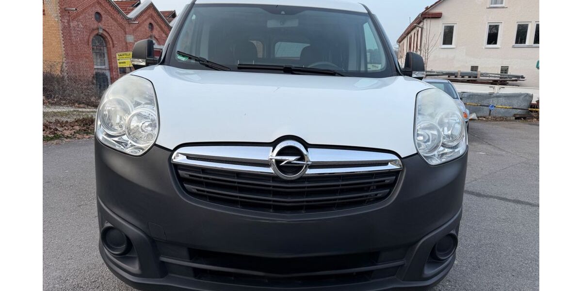 Opel Combo 84.598 km 7.700 &euro; Reutlingen 72760