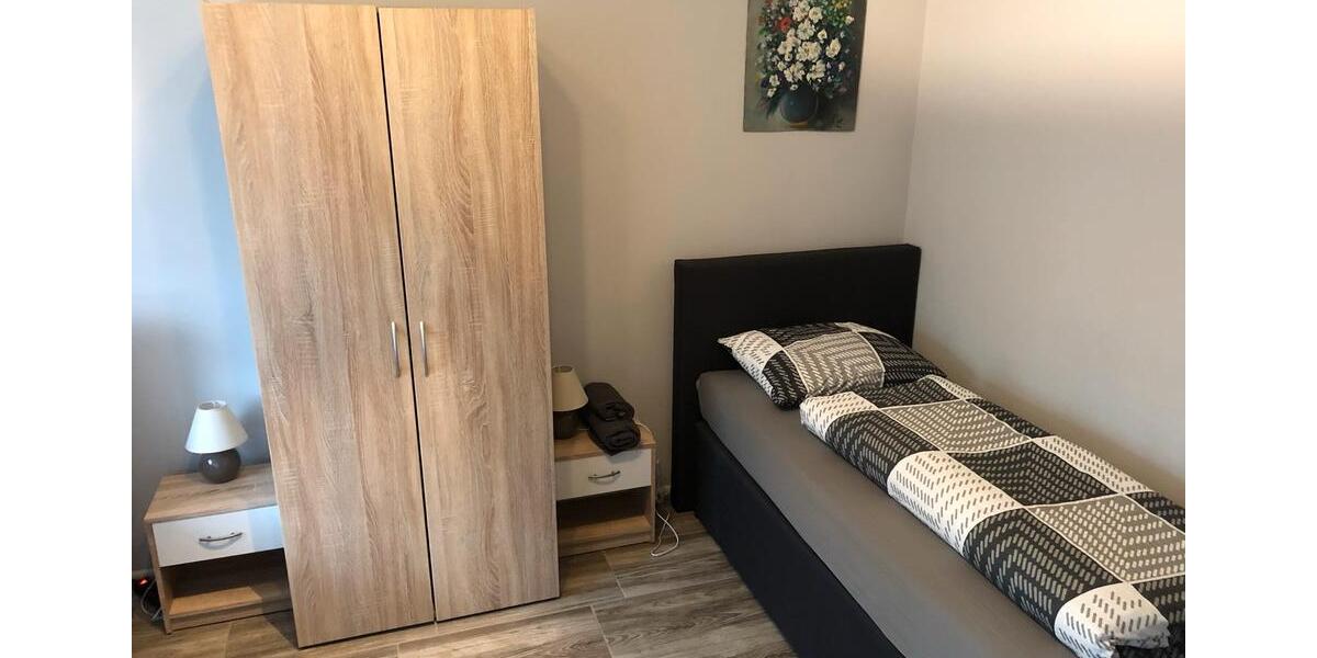 Doppelhaushälfte Bergisch Gladbach Gronau - 4.5 Zimmer, 90 m&sup2;, 1.800&euro; | Angebot:26366027