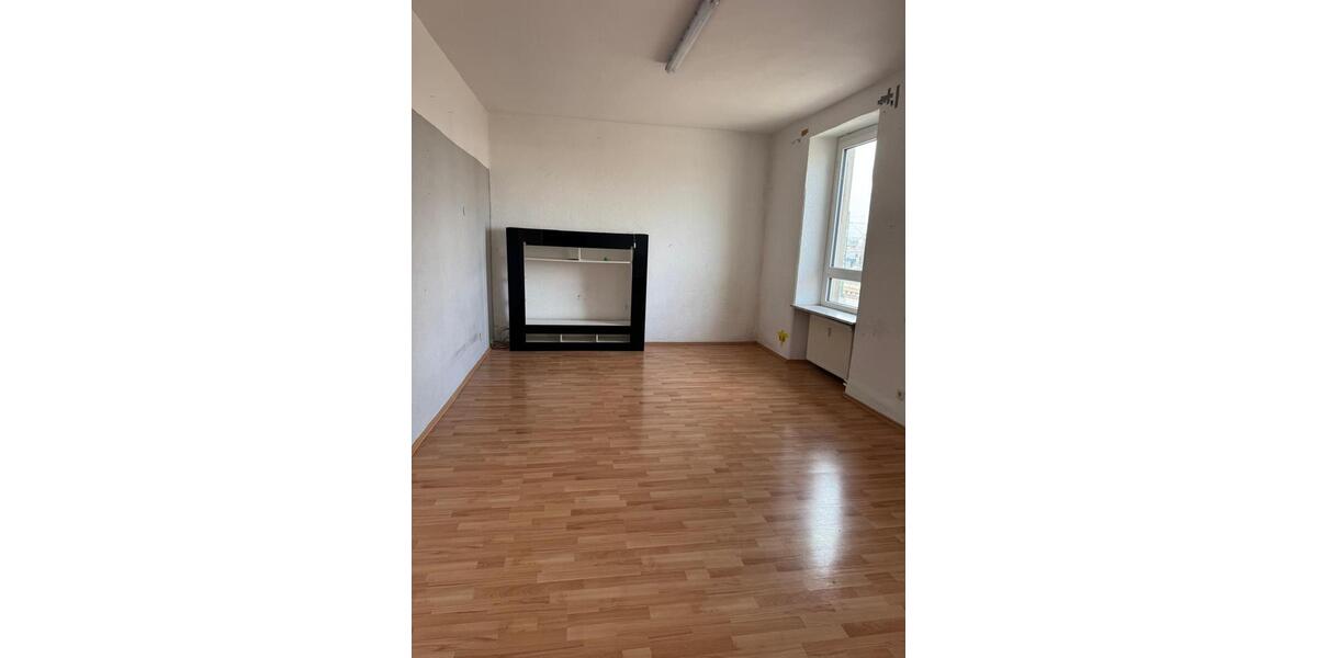 Etagenwohnung Riedstadt - 2 Zimmer, 85 m&sup2;, 660&euro; | Angebot:24877647