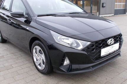 Hyundai i20 29.000 km 15.900 &euro; Bad Schwalbach 65307