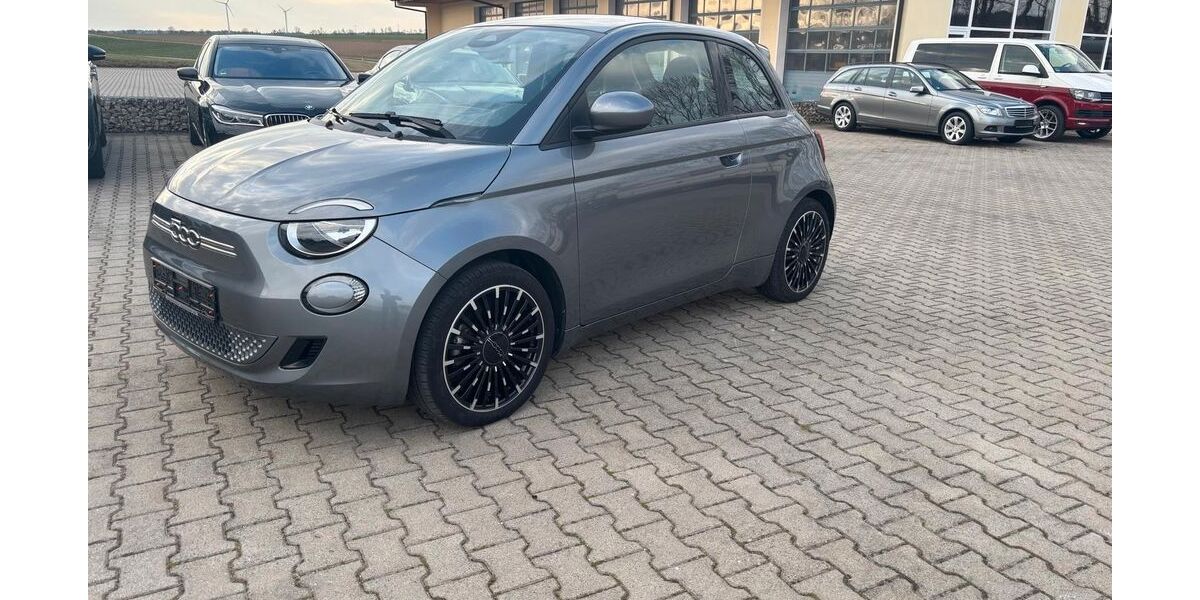 Fiat 500e 25.400 km 16.700 &euro; Deining 92364