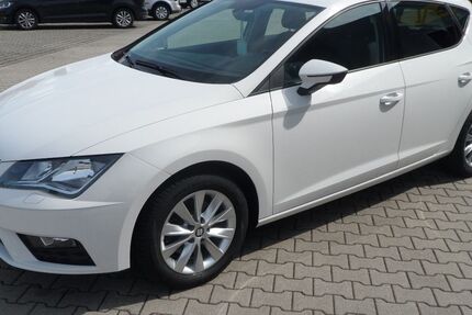 Seat Leon 99.850 km 11.950 &euro; Künzing 94550