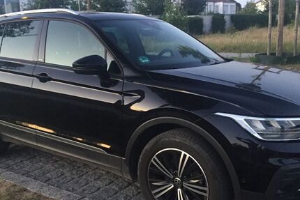 VW Tiguan 97.000 km 22.680 &euro; Regensburg 93049