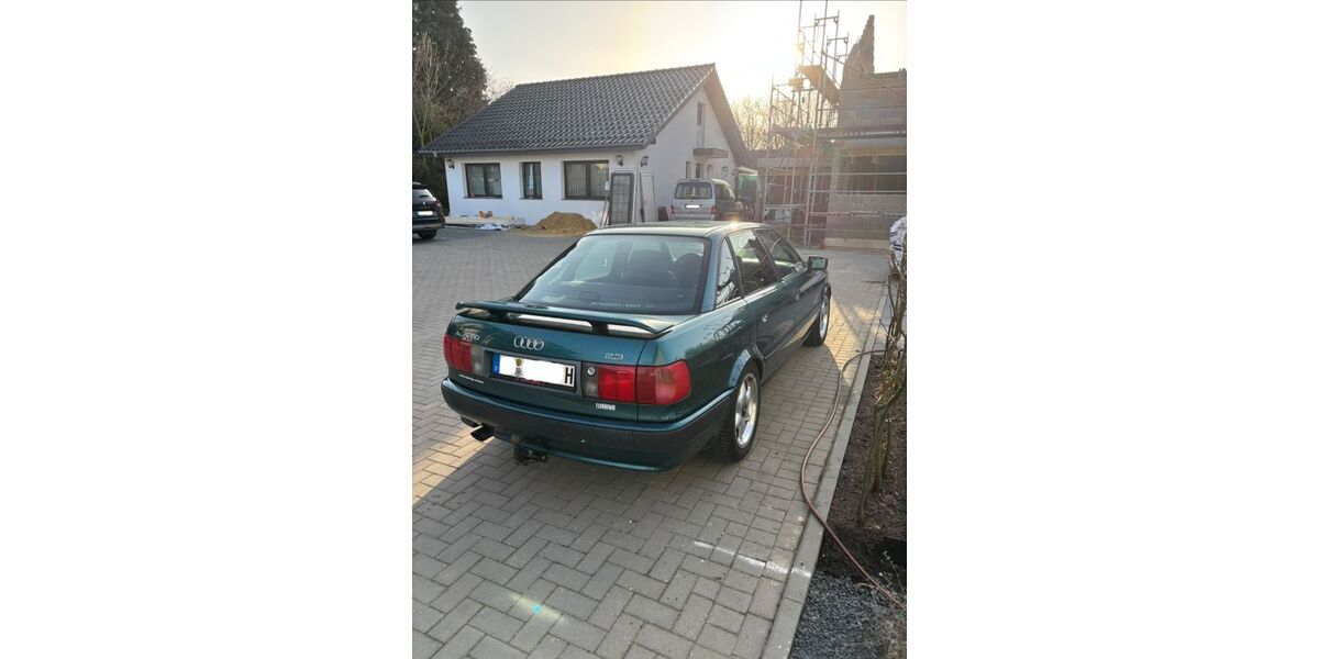 Audi 80 180.000 km 4.200 &euro; Alsdorf 52477