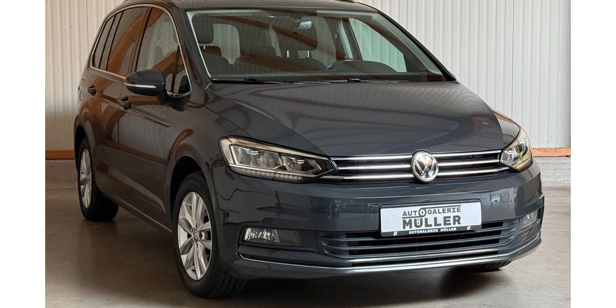 VW Touran 99.719 km 18.300 &euro; Künzell 36093