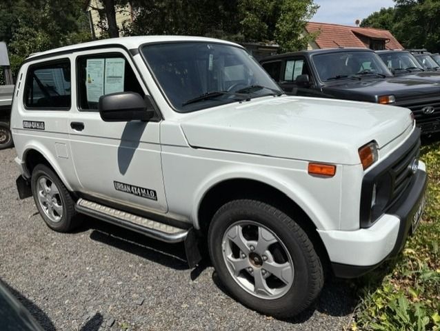 Lada Niva 34.020 km 13.400 &euro; Oberzent-Gammelsbach 64760
