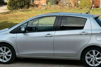 Toyota Yaris 121.500 km 9.000 &euro; München 80686