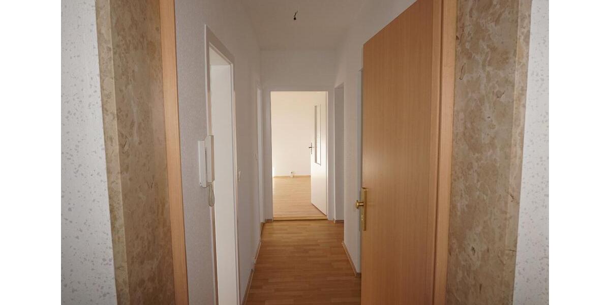 Etagenwohnung Eisenberg - 4 Zimmer, 77 m&sup2;, 105.000&euro; | Angebot:22066999