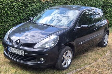 Renault Clio 170.000 km 3.000 &euro; Wetzlar 35576