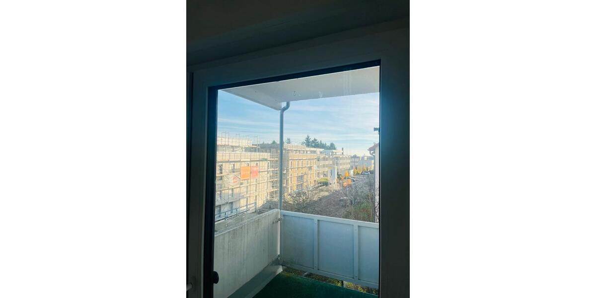 Frisch Sanierte 3,5 Zimmer 108m2 3 zimmer