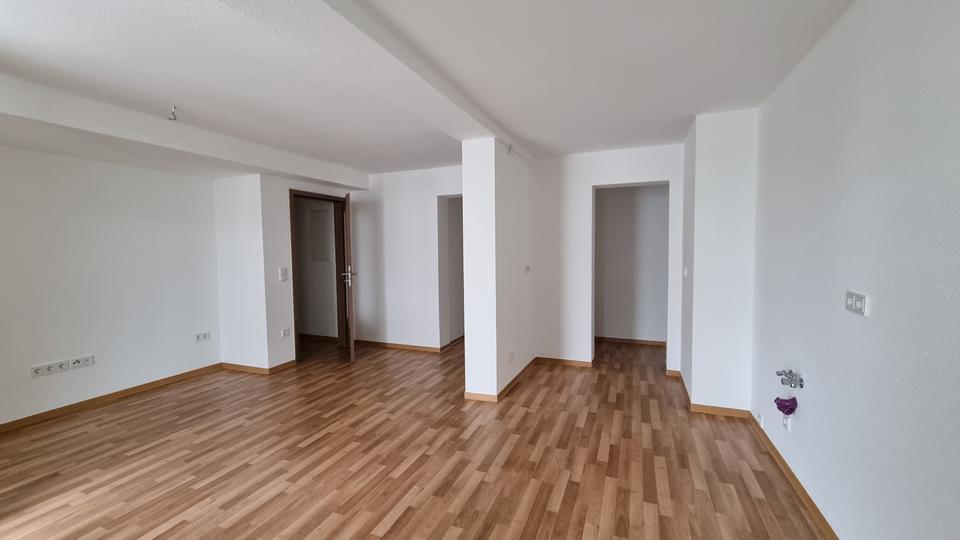 Modernes Wohnen mit Balkon im EG 2 zimmer