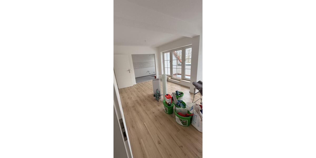 Etagenwohnung Großrudestedt - 4 Zimmer, 82 m&sup2;, 850&euro; | Angebot:25054713