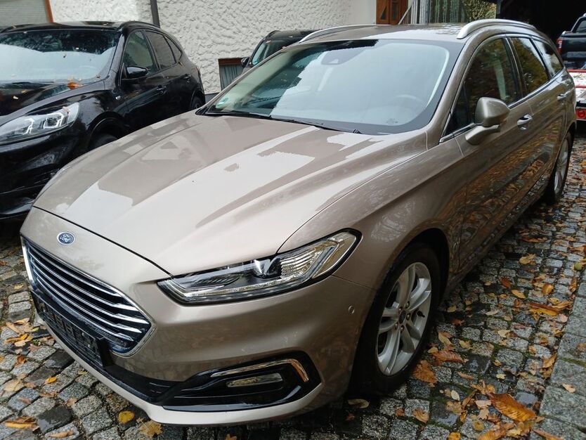 Ford Mondeo 89.000 km 18.999 € Regensburg-Bernhardswald 93170