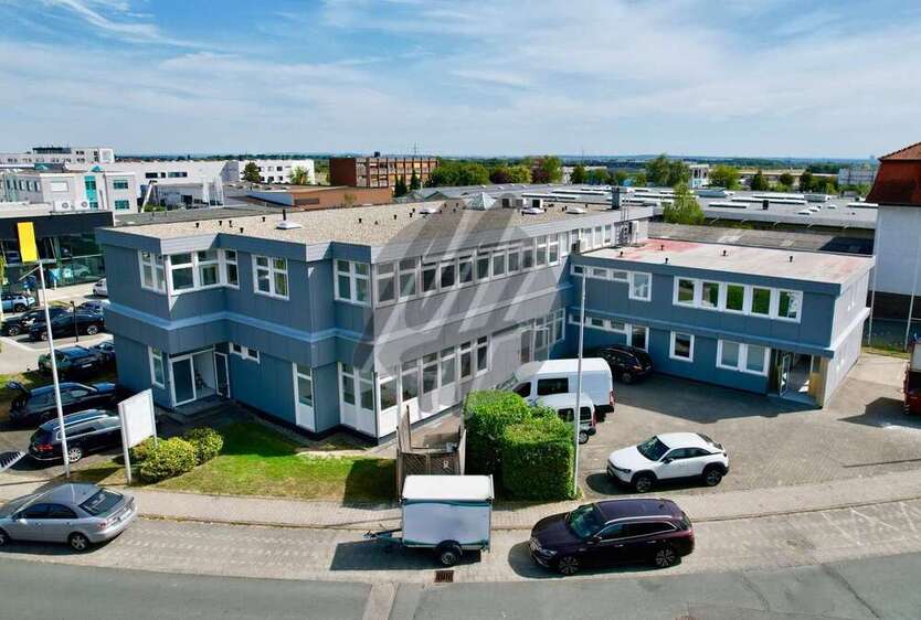 Büro in Friedrichsdorf 6.100 € 675 m²