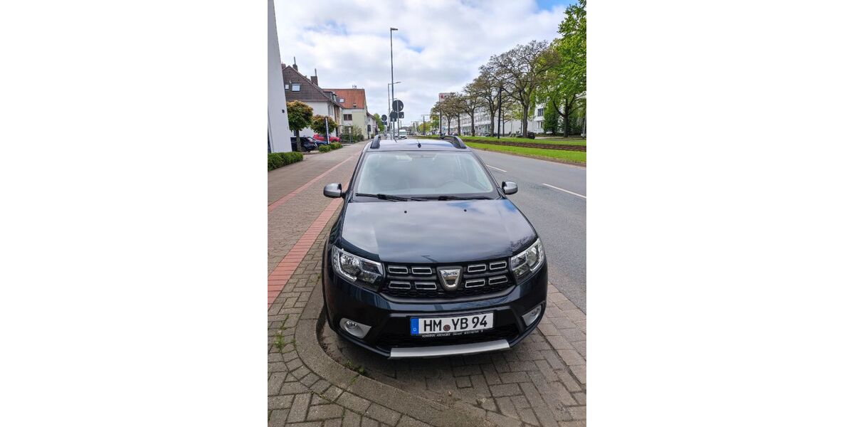 Dacia Sandero 72.000 km 10.900 &euro; Hessisch Oldendorf 31840