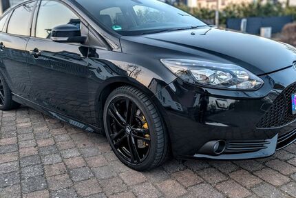 Ford Focus 119.830 km 12.800 &euro; Graben Neudorf 76676