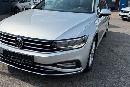 VW Passat 181.563 km 16.490 € Weiterstadt 64331