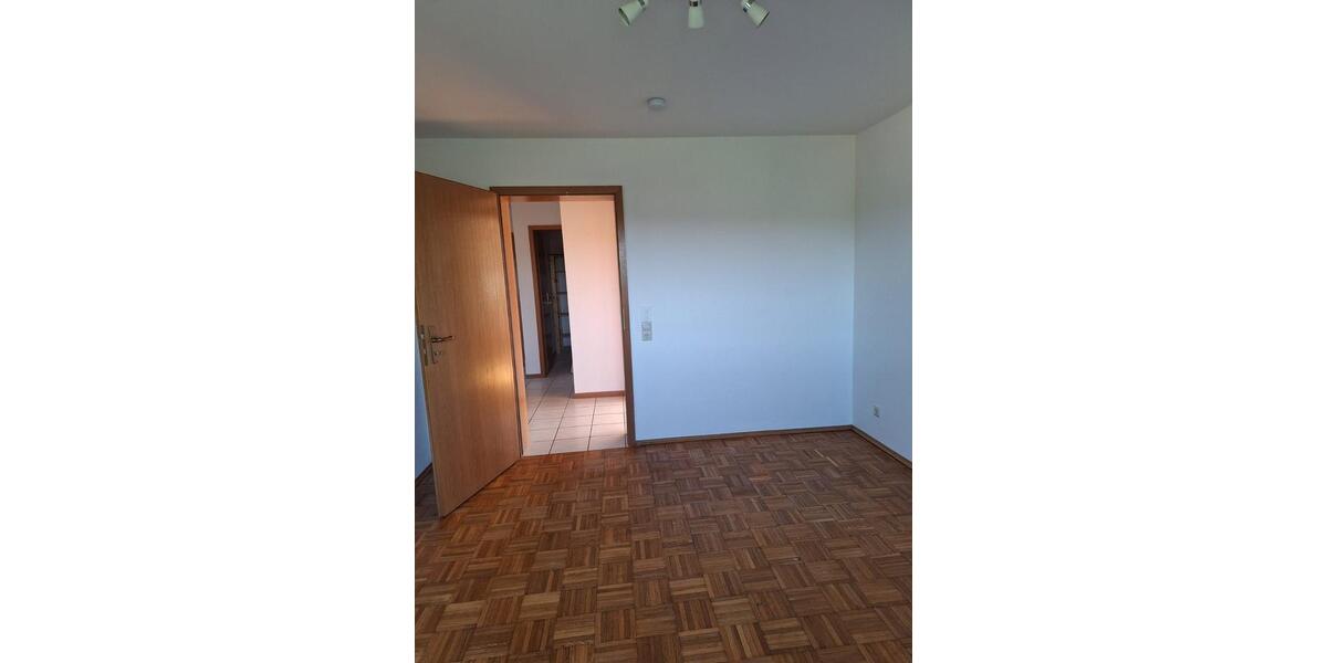 Dachgeschoßwohnung Wörrstadt - 2.5 Zimmer, 85 m&sup2;, 850&euro; | Angebot:26649221