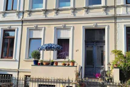 Haus zum Kaufen in Bremen 595.000 € 264 m² 8 zimmer