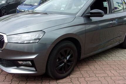 Skoda Fabia 15.000 km 17.490 &euro; Herford 32051