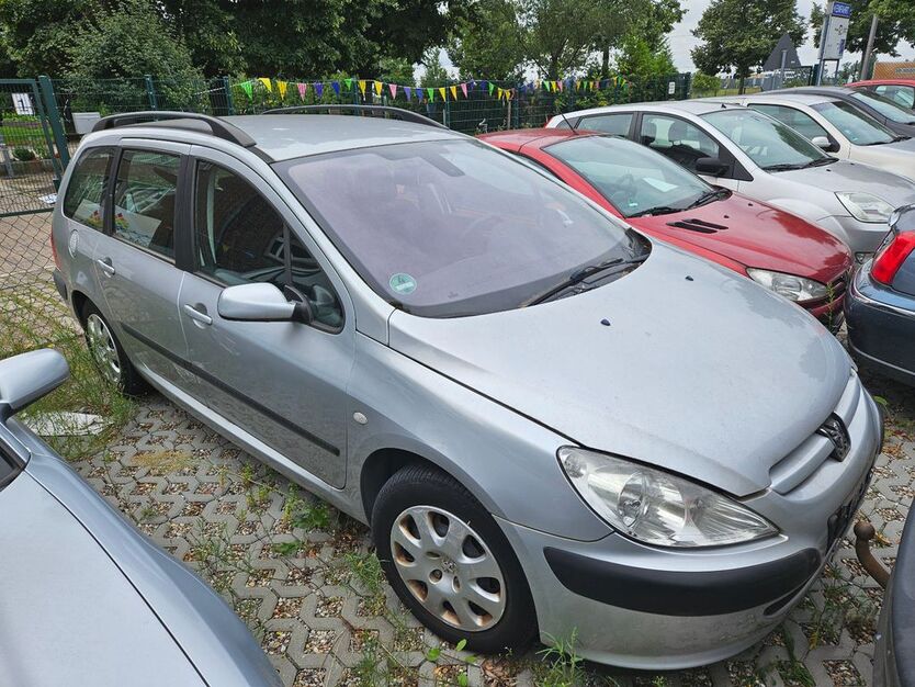 Peugeot 307 196.000 km 1.999 € Berlin 12439