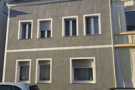 Haus Blomberg - 6 Zimmer, 187 m&sup2;, 185.000&euro; | Angebot:25589105