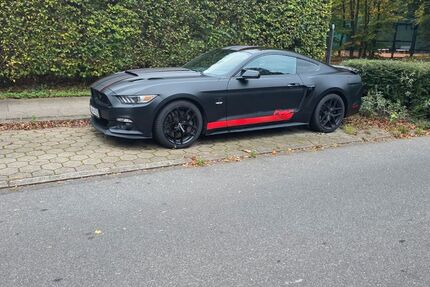 Ford Mustang 137.500 km 22.999 € Hamburg 22607