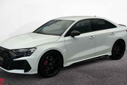 Audi RS3 2.000 km 67.860 &euro; Marktoberdorf 87616