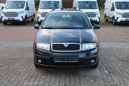 Skoda Fabia 348.000 km 999 € Neuenkruge 26215