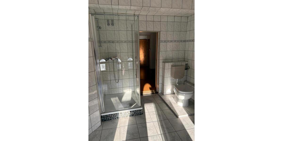 Etagenwohnung Fehrbellin - 5 Zimmer, 180 m&sup2;, 300.000&euro; | Angebot:26521782