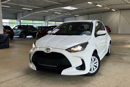 Toyota Yaris 19.220 km 18.980 &euro; Sassenburg / Neudorf- Pl 38524