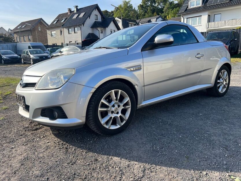 Opel Tigra 159.000 km 999 € Bad Neuenahr 53474