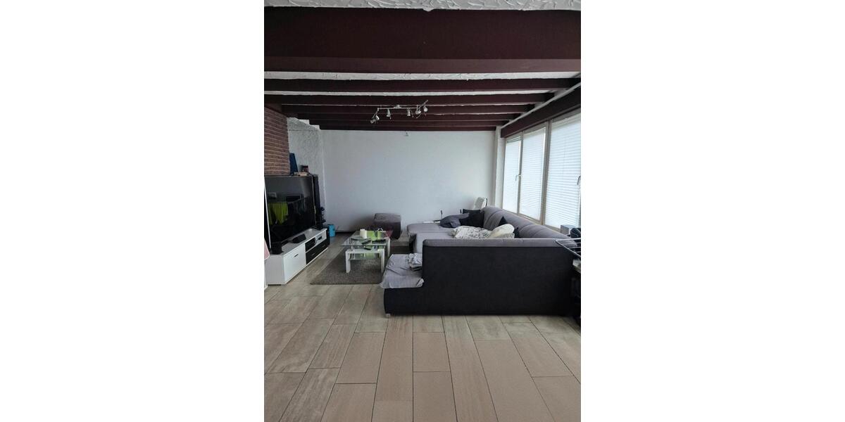 Etagenwohnung Siegen - 4 Zimmer, 143 m&sup2;, 185.900&euro; | Angebot:27193579