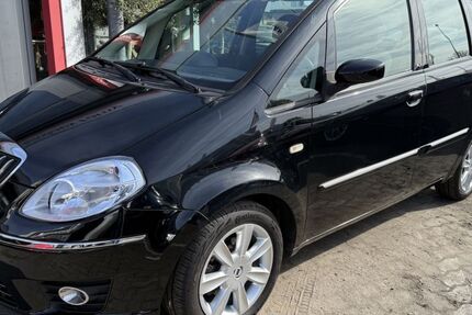 Lancia MUSA 106.476 km 3.490 &euro; Bruchsal 76646