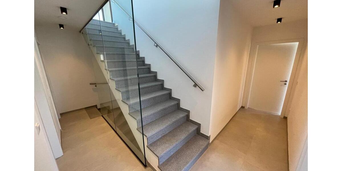 Einfamilienhaus Baesweiler - 4.5 Zimmer, 170 m&sup2;, 2.100&euro; | Angebot:26413554
