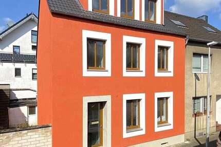 Haus zum Kaufen in Köln 945.000 € 154.6 m²