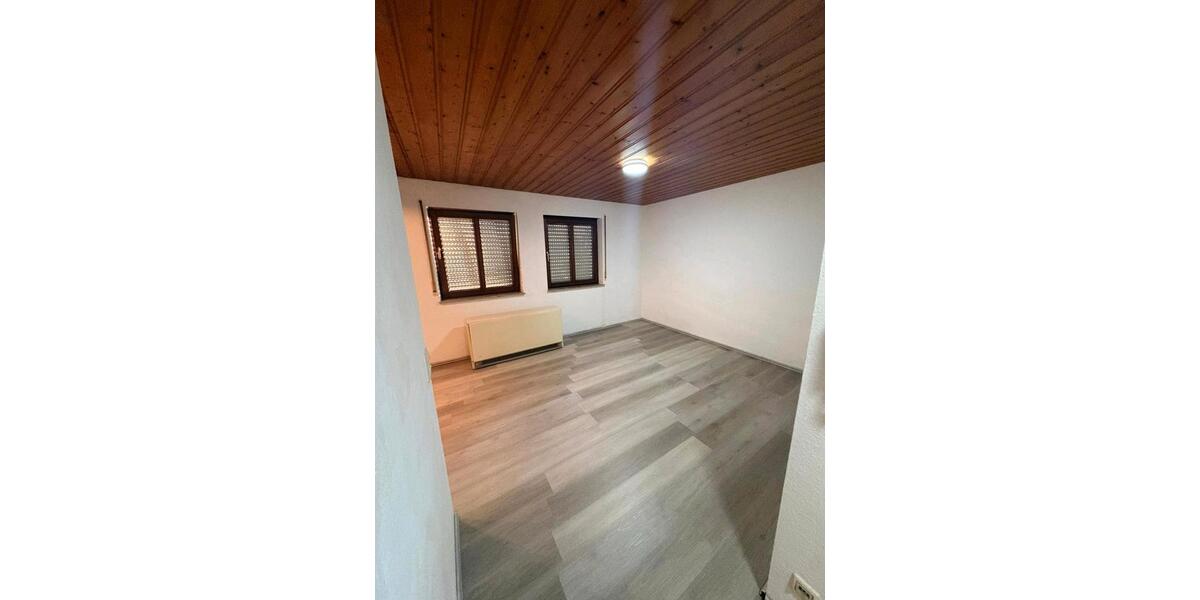 Erdgeschoßwohnung Sersheim - 2 Zimmer, 40 m&sup2;, 650&euro; | Angebot:26615317
