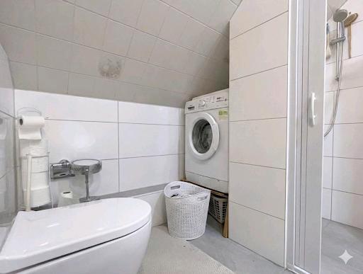 Doppelhaushälfte Overath - 7 Zimmer, 179 m&sup2;, 579.000&euro; | Angebot:24801701