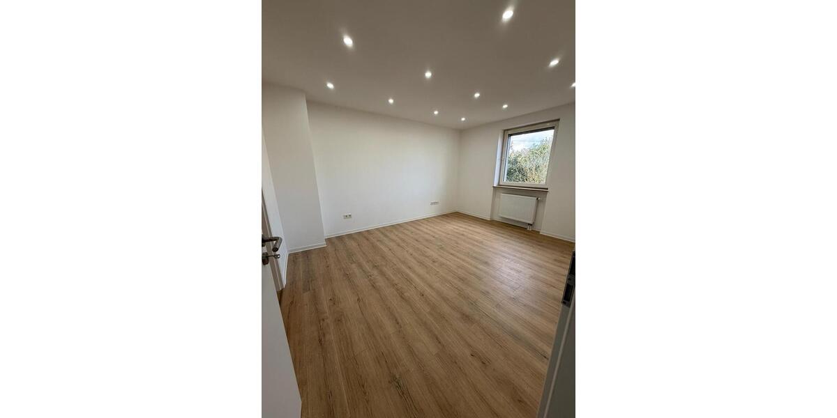 Etagenwohnung Neunkirchen - 3 Zimmer, 60 m&sup2;, 650&euro; | Angebot:26138396