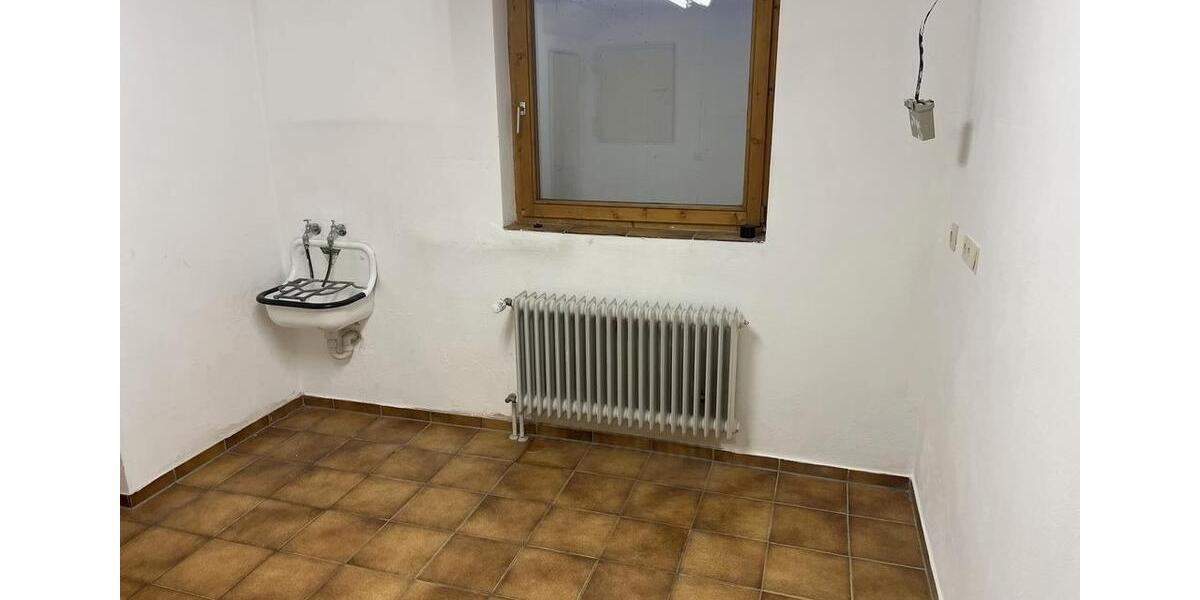 Doppelhaushälfte Gräfelfing - 7 Zimmer, 210 m&sup2;, 4.995&euro; | Angebot:23216909