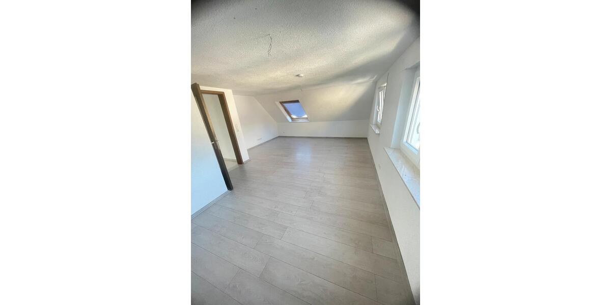 Dachgeschoßwohnung Albstadt Gemarkung Onstmettingen - 1 Zimmer, 60 m&sup2;, 700&euro; | Angebot:26342829