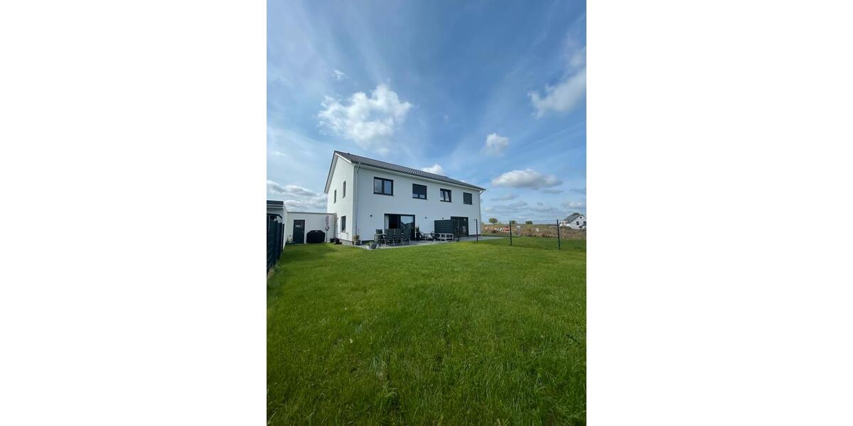 Doppelhaushälfte Lengede - 5 Zimmer, 140 m&sup2;, 1.600&euro; | Angebot:26329962
