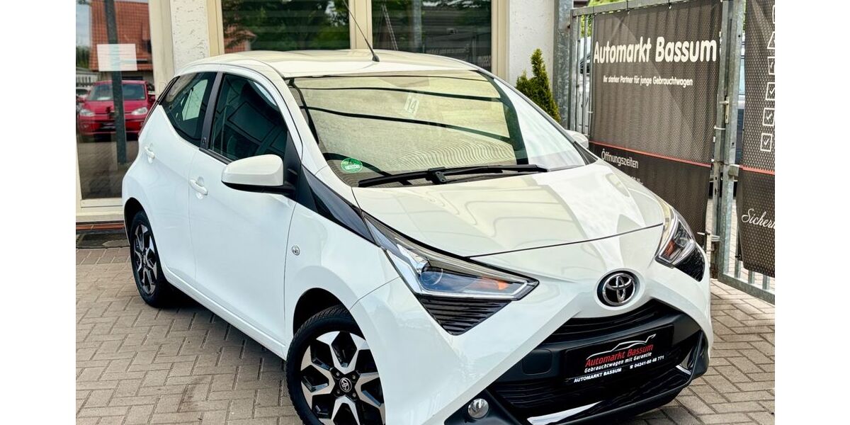 Toyota Aygo (X) 50.305 km 9.999 &euro; Bassum 27211